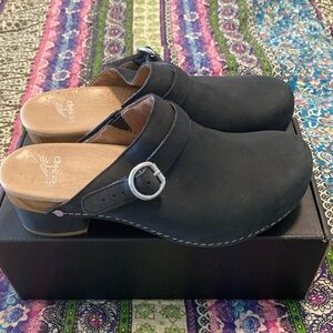 Dansko Marty Clog Black Milled Nubuck Convertable